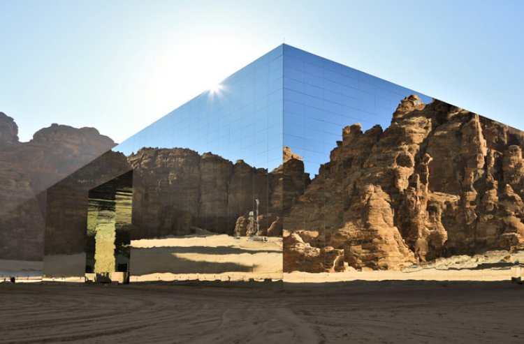قاعة المرايا الخلابة أكبر مبنى عاكس بالكامل في صحراء العلا بالمملكة العربية السعودية يدخل موسوعة جينيس للأرقام القياسية