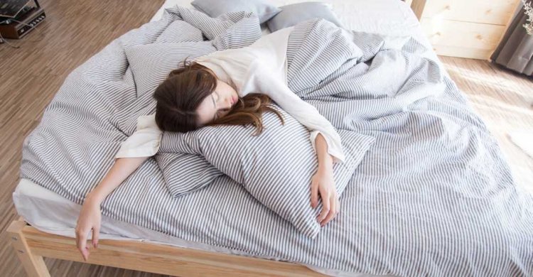 وضعية نومك تعكس حالتك الصحية و شخصيتك